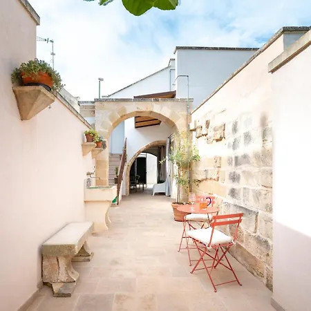 Corte Curatolo * Martano