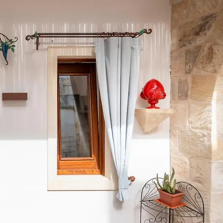 Corte Curatolo مارتانو